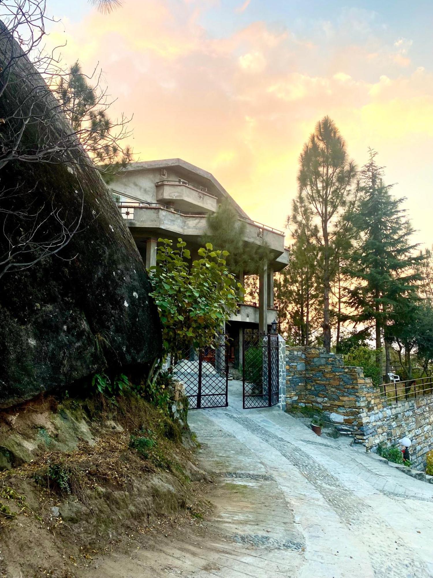 Rock City Resort Saidu Sharif Eksteriør bilde